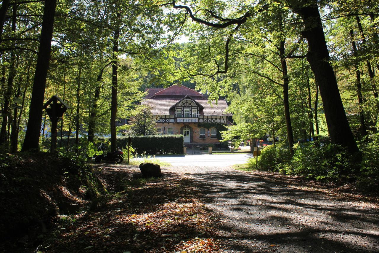 Hotel Waldhaus Romhild エクステリア 写真